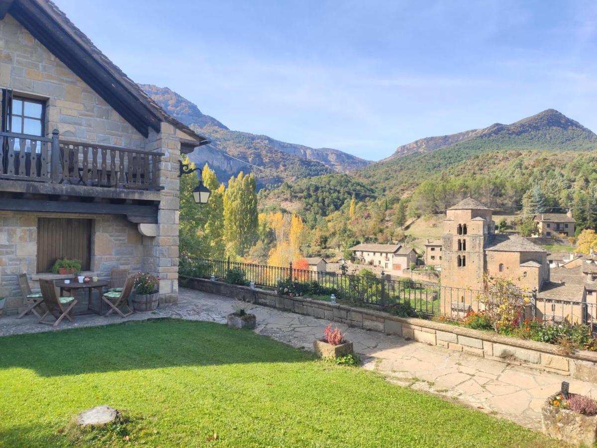Hotel Rural El Mirador De Los Pirineos Santa Cruz de la Serós Exteriör bild